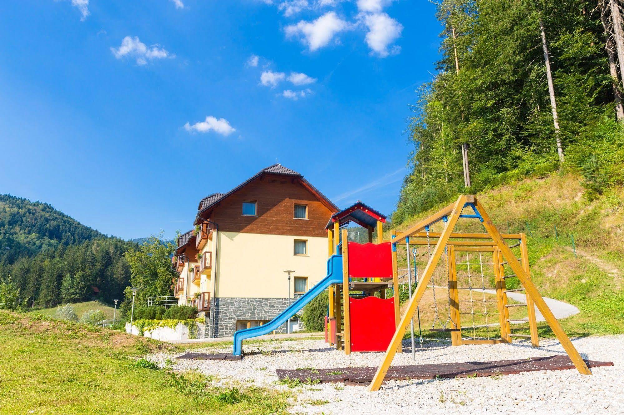 Apartment Resort Eco Spa Snovik Камник Экстерьер фото